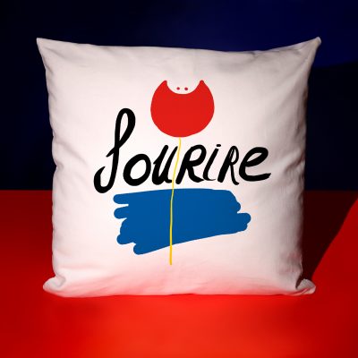 Coussin « Sourire rouge »